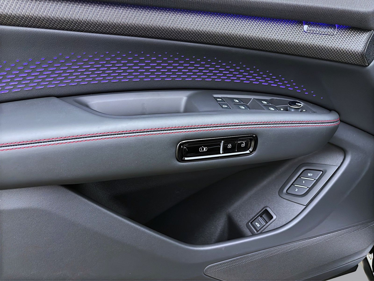Thumb 9: Audi Q7 SUV TDI Q S LINE NEUES MODELL STDHZG 360* AHK MATRIX