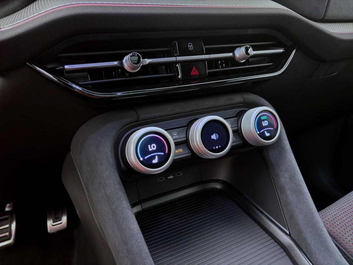 Thumb 14: Škoda KODIAQ RS 4X4 AHK PANO STANDH NAV+ ASSISTENZ+ HEAD-UP 360°
