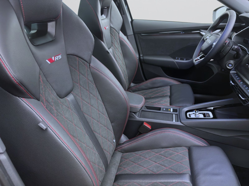 Bild 16: Škoda OCTAVIA COMBI RS AHK PANO STANDH DCC NAV+ ASSISTENZ+