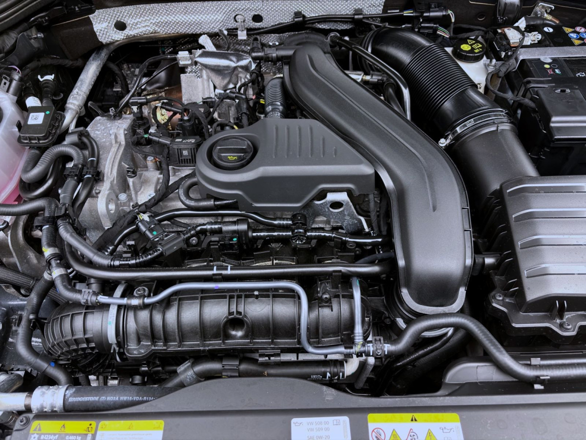 Thumb 18: Volkswagen Golf 1.5 eTSI DSG ENERGY NAVI KAMERA SITZHZG LED