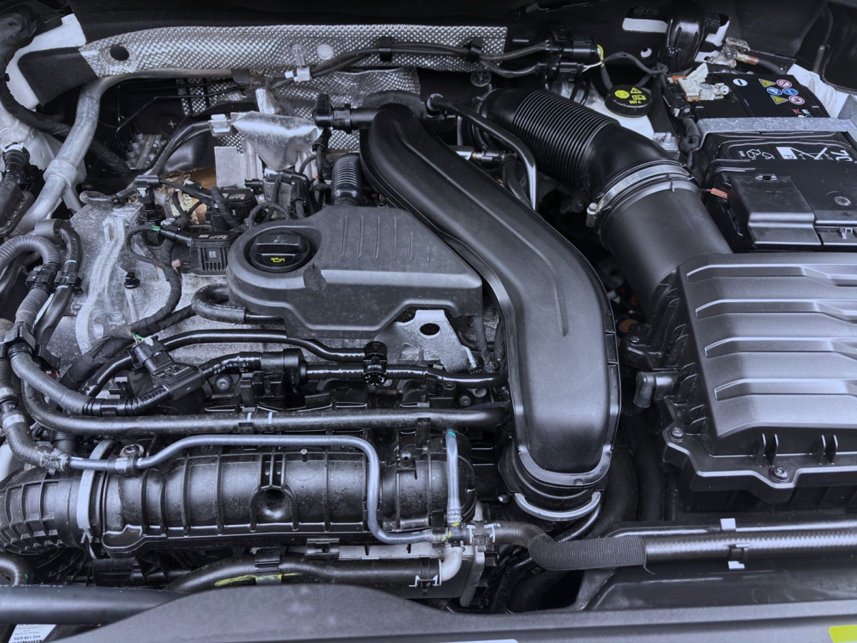 Thumb 18: Volkswagen Tiguan 1.5 eTSI DSG GOAL NAVI AHK PDC LED SHZG