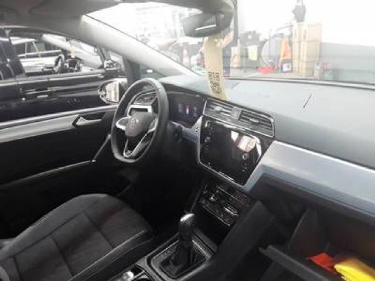 Thumb 3: Volkswagen Touran 1.5 TSI DSG COMFORTLINE NAVI AHK KLIMA SHZG