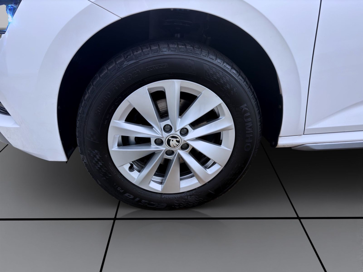 Thumb 8: Škoda Kamiq 1.0 TSI DSG STYLE SITZHZG KAMERA LED PDC
