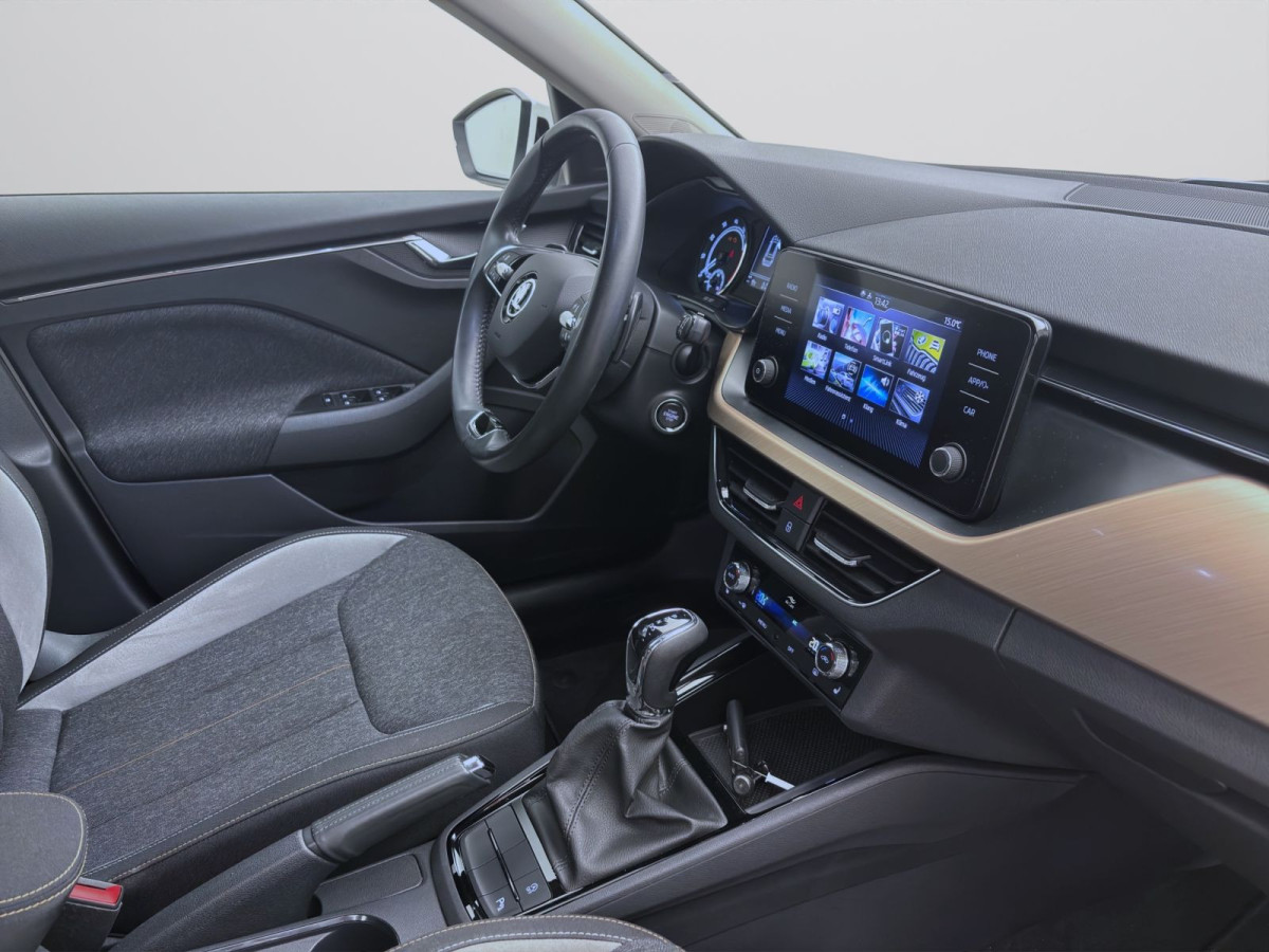 Thumb 17: Škoda Kamiq 1.0 TSI DSG STYLE SITZHZG KAMERA LED PDC