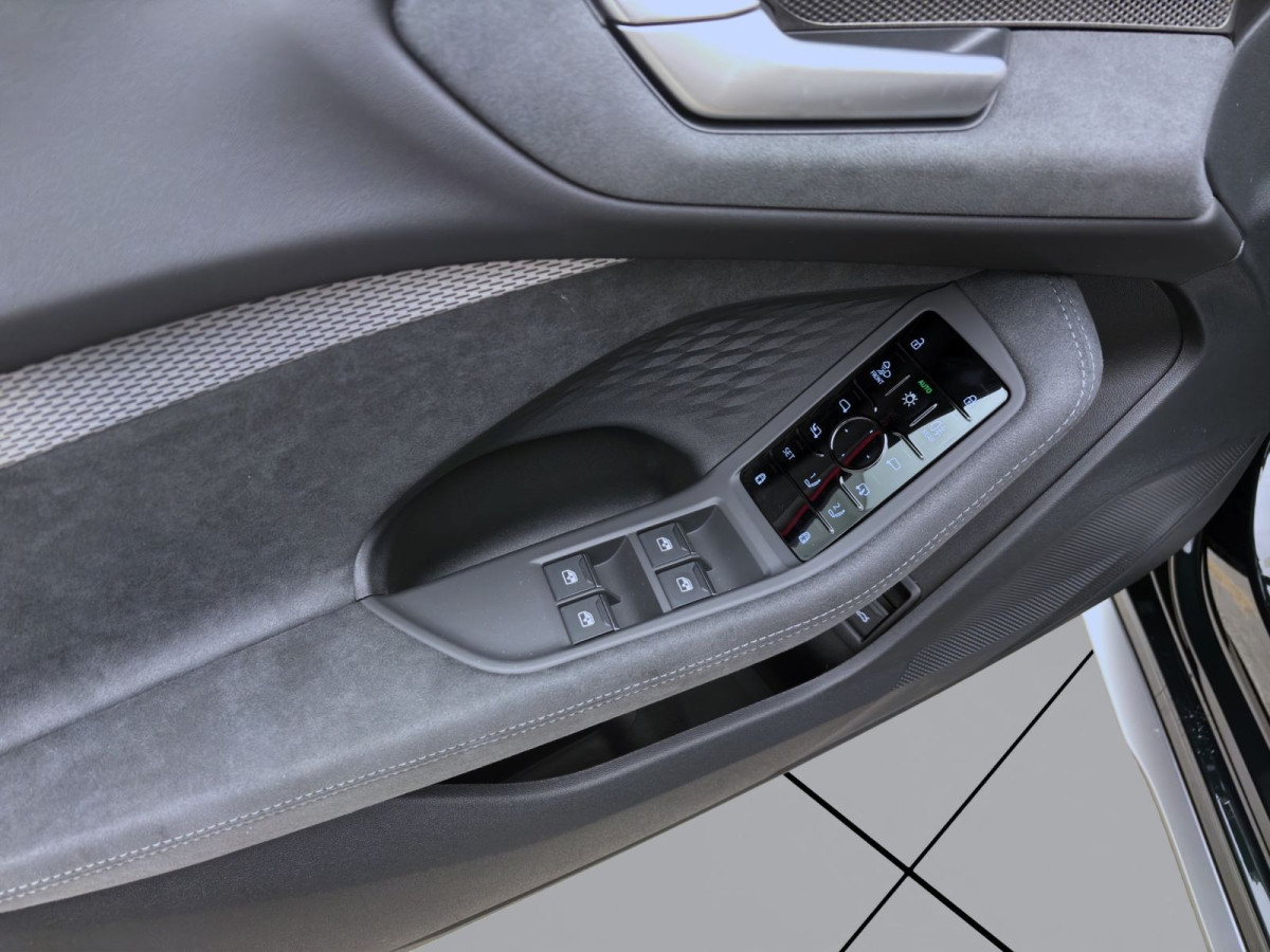 Thumb 10: Audi S5 Avant TFSI Q AUDI EXCLUSIVE AHK PANO WR19 B&O LM20