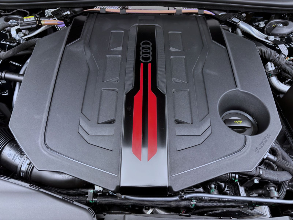 Thumb 18: Audi S5 Avant TFSI Q AUDI EXCLUSIVE AHK PANO WR19 B&O LM20