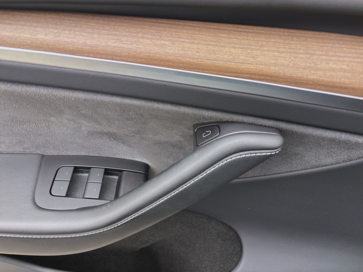 Thumb 10: Tesla Model Y PERFORMANCE DUAL PANO KAMERA NAVI SITZHZG