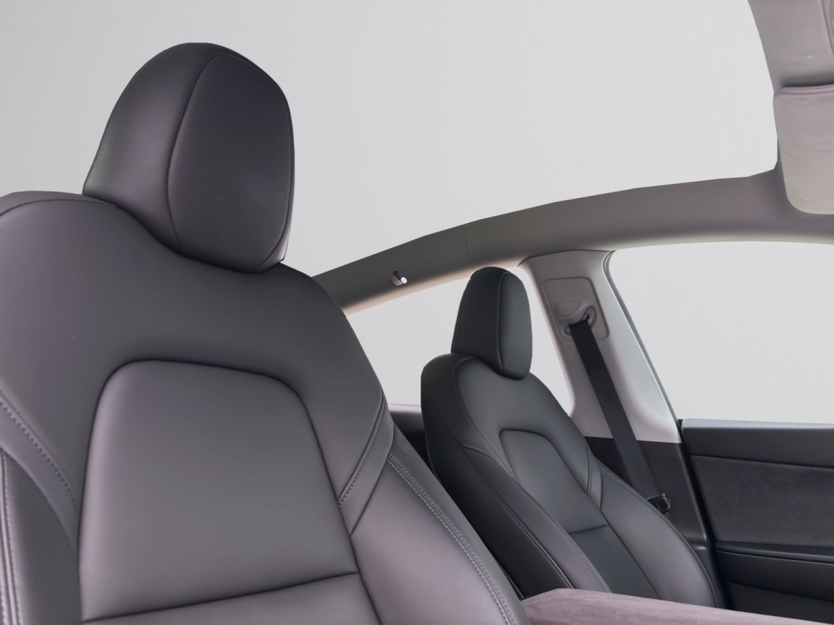 Thumb 17: Tesla Model Y PERFORMANCE DUAL PANO KAMERA NAVI SITZHZG