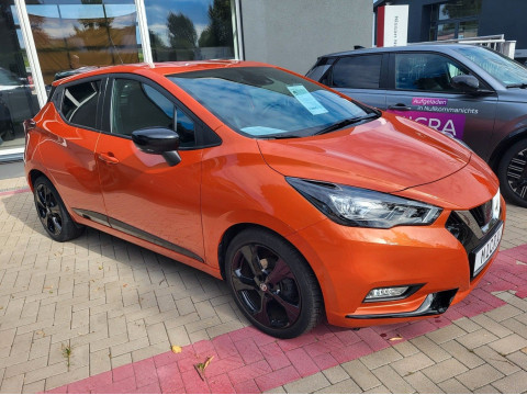 Automodell: Micra in der Farbe orange