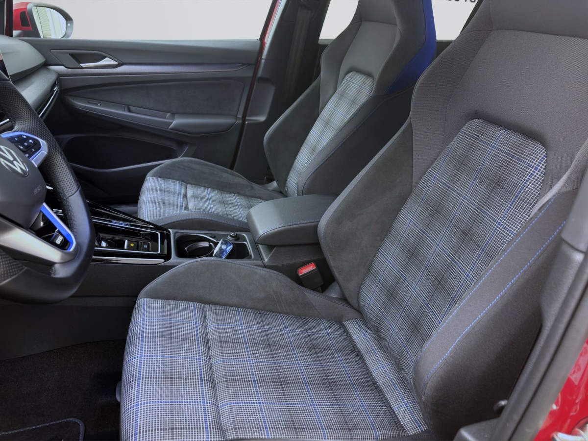 Thumb 9: Volkswagen Golf 1.5 TSI eHybrid DSG GTE AHK KAMERA NAVI PDC