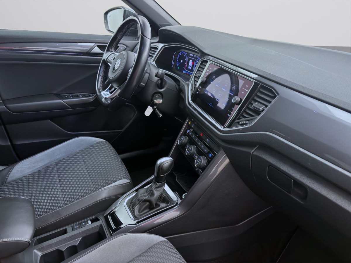 Thumb 17: Volkswagen T-Roc 1.5 TSI DSG SPORT AHK NAVI KAMERA PDC