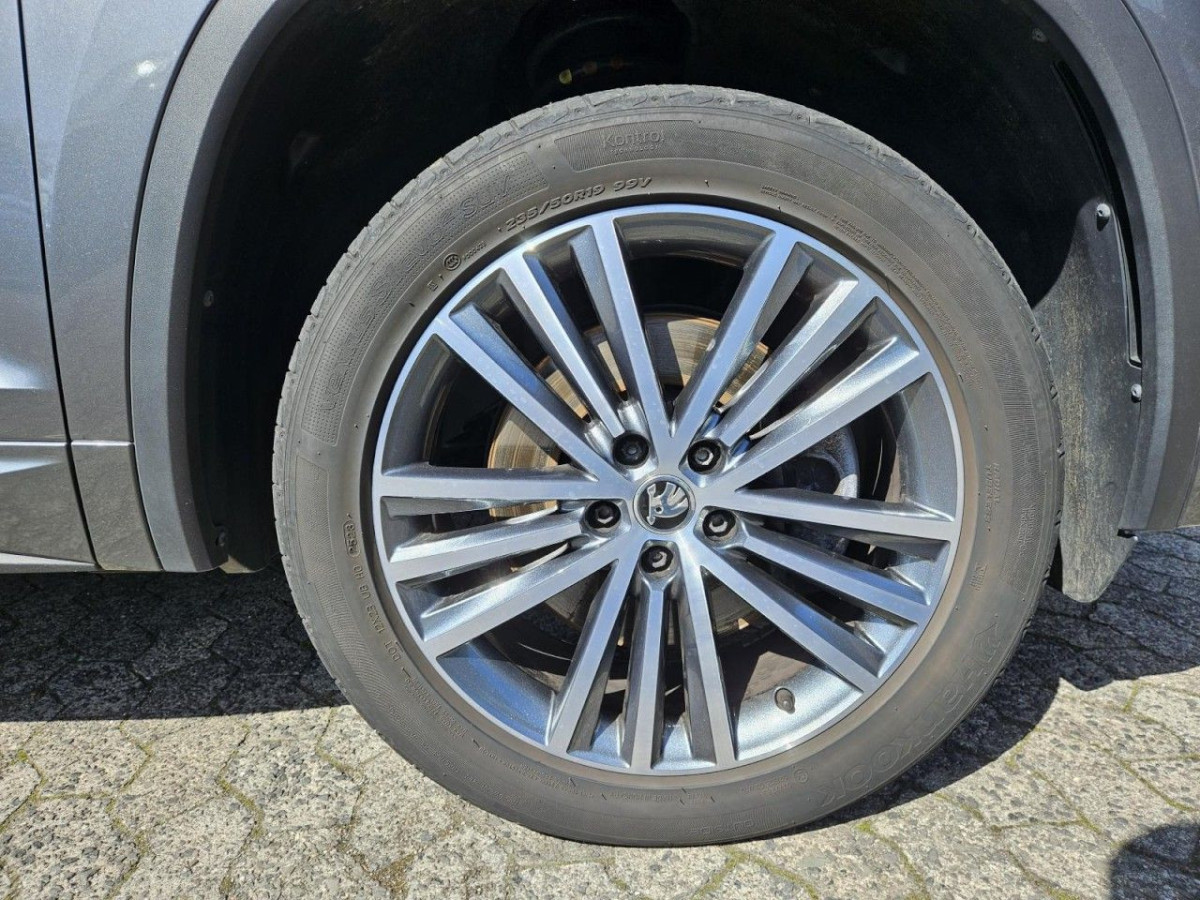 Skoda Kodiaq 2.0 TDI DSG L&K 4×4 AHK PANO 360KAM KLIMA - Bild 5