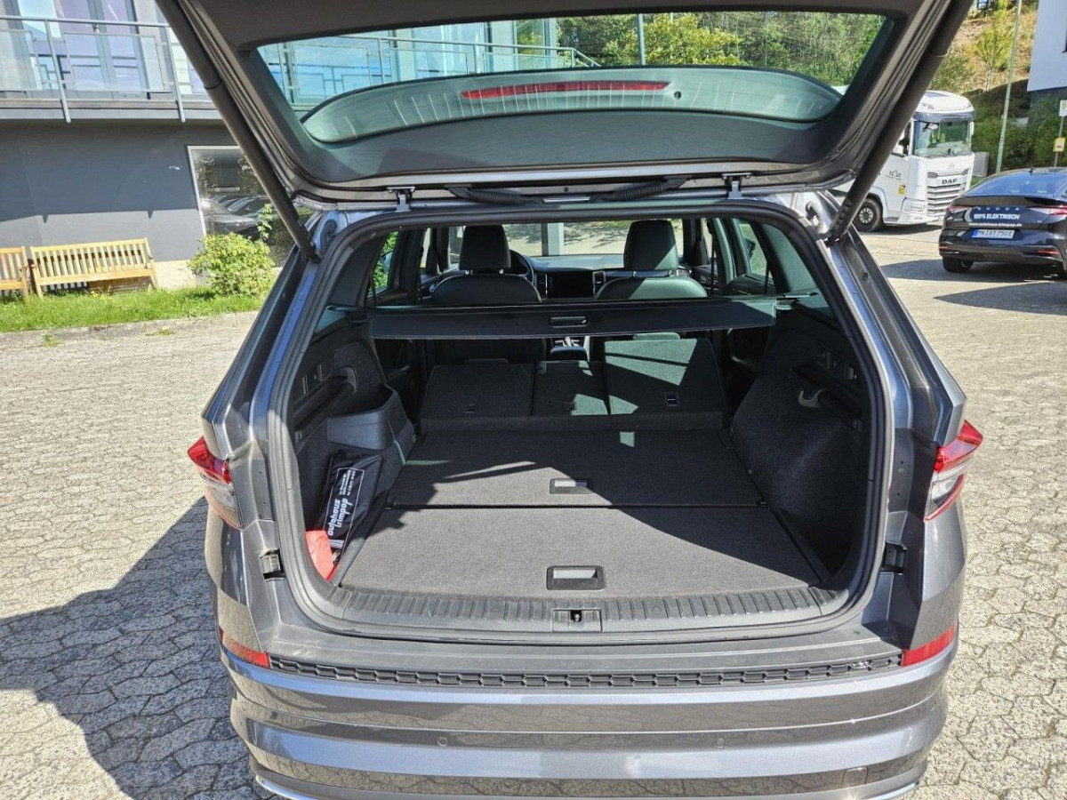 Skoda Kodiaq 2.0 TDI DSG L&K 4×4 AHK PANO 360KAM KLIMA - Bild 22