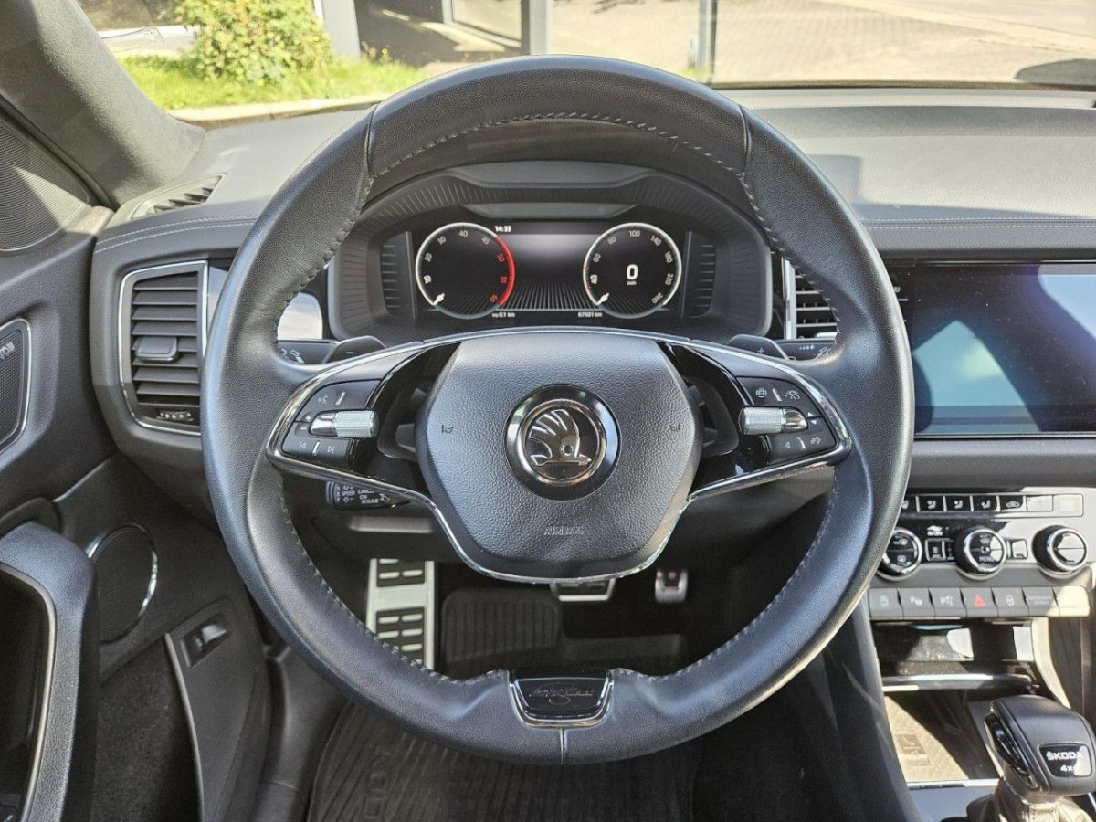 Skoda Kodiaq 2.0 TDI DSG L&K 4×4 AHK PANO 360KAM KLIMA - Bild 31