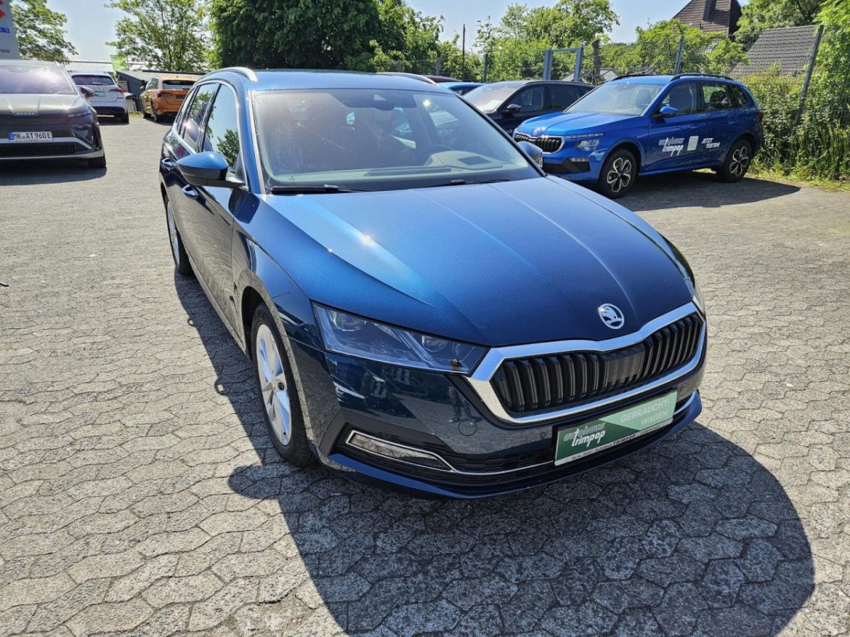 Skoda Octavia Combi 2.0 TDI DSG Style 4×4 AHK NAV HUD - Bild 4