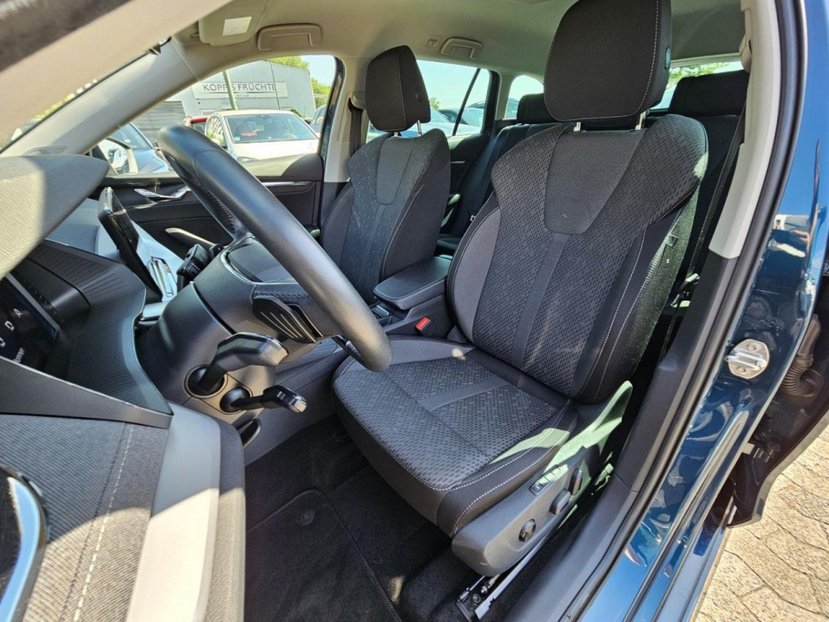 Skoda Octavia Combi 2.0 TDI DSG Style 4×4 AHK NAV HUD - Bild 16