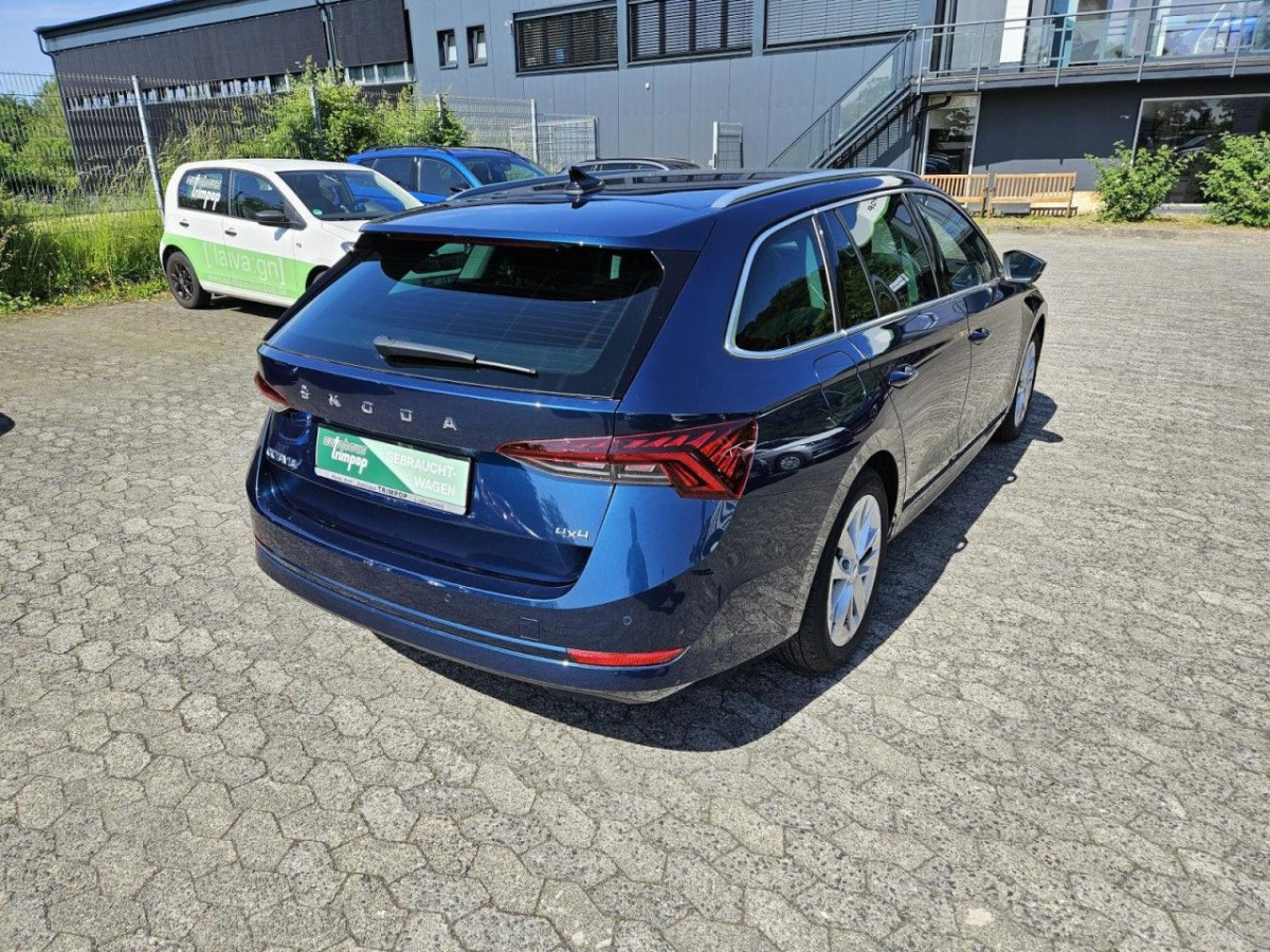 Skoda Octavia Combi 2.0 TDI DSG Style 4×4 AHK NAV HUD - Bild 22