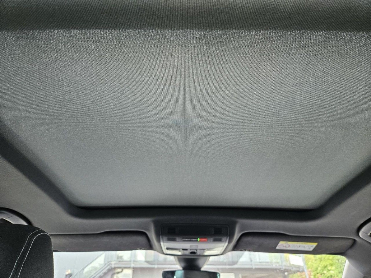 Skoda Karoq 1.5 TSI DSG Sportline AHK PANO STANDHZ LM - Bild 14
