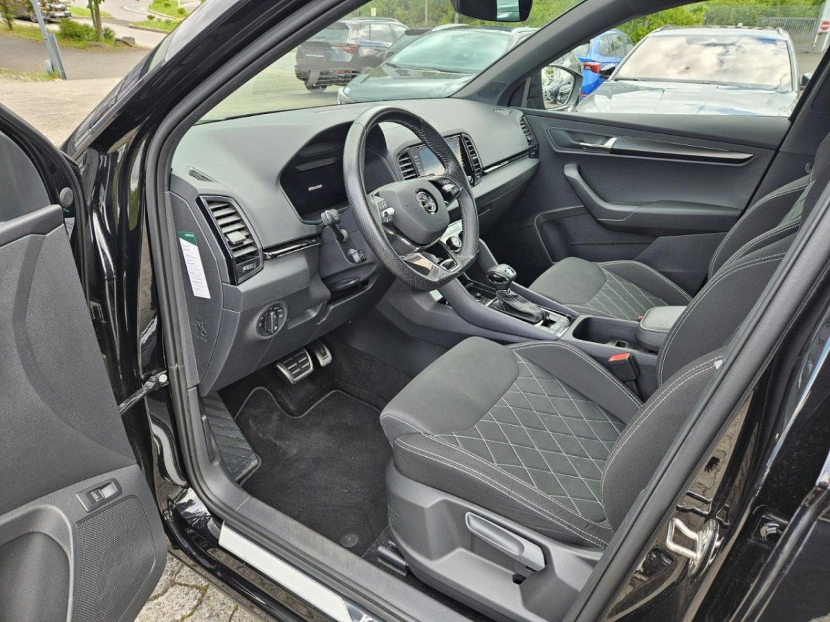 Skoda Karoq 1.5 TSI DSG Sportline AHK PANO STANDHZ LM - Bild 18