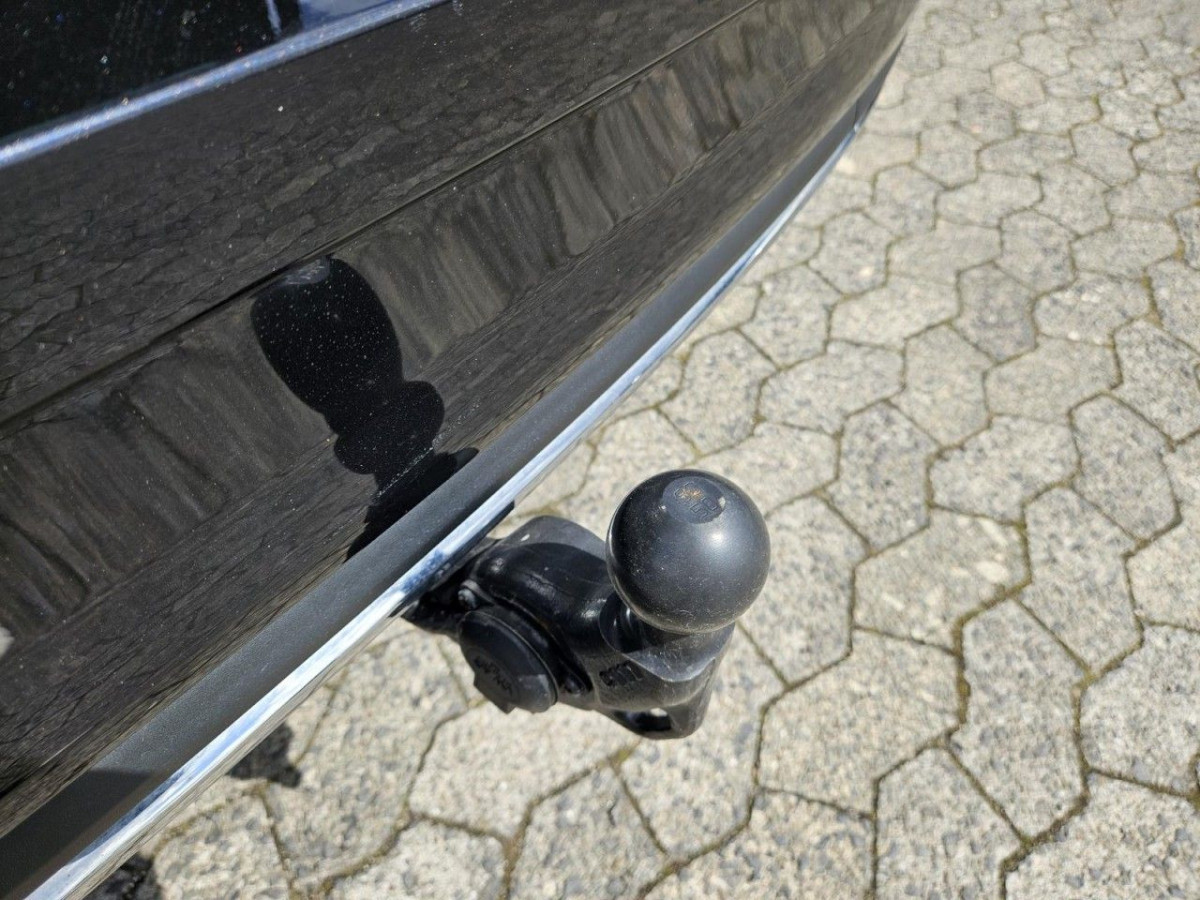 Skoda Karoq 1.5 TSI DSG Sportline AHK PANO STANDHZ LM - Bild 23
