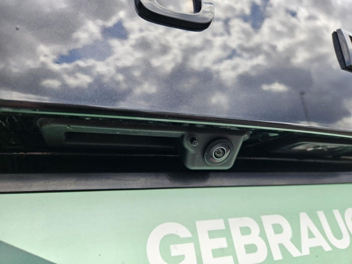 Skoda Karoq 1.5 TSI DSG Sportline AHK PANO STANDHZ LM - Bild 24