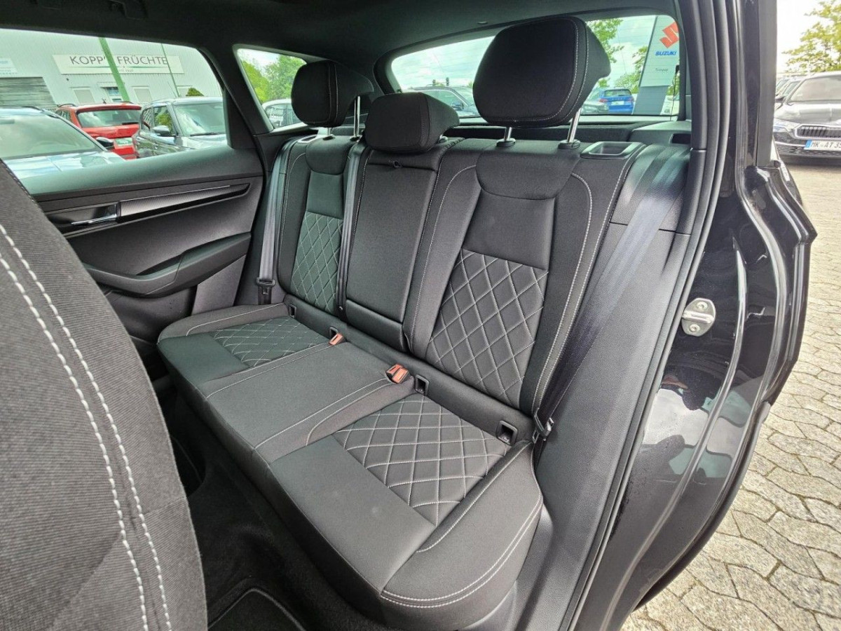 Skoda Karoq 1.5 TSI DSG Sportline AHK PANO STANDHZ LM - Bild 31