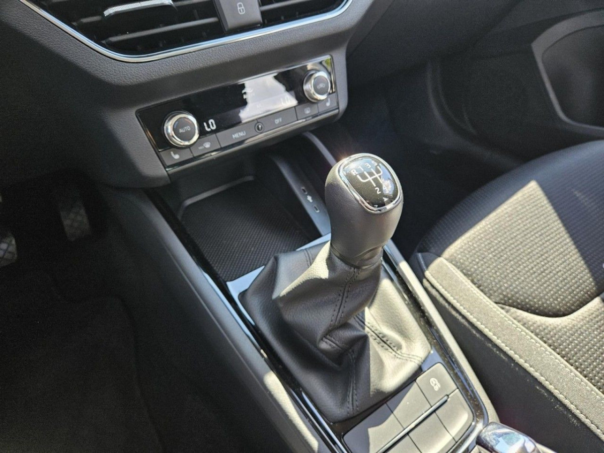Skoda Kamiq 1.0 TSI Tour 5-Gang KLIMA SHZ SMARTLINK - Bild 12