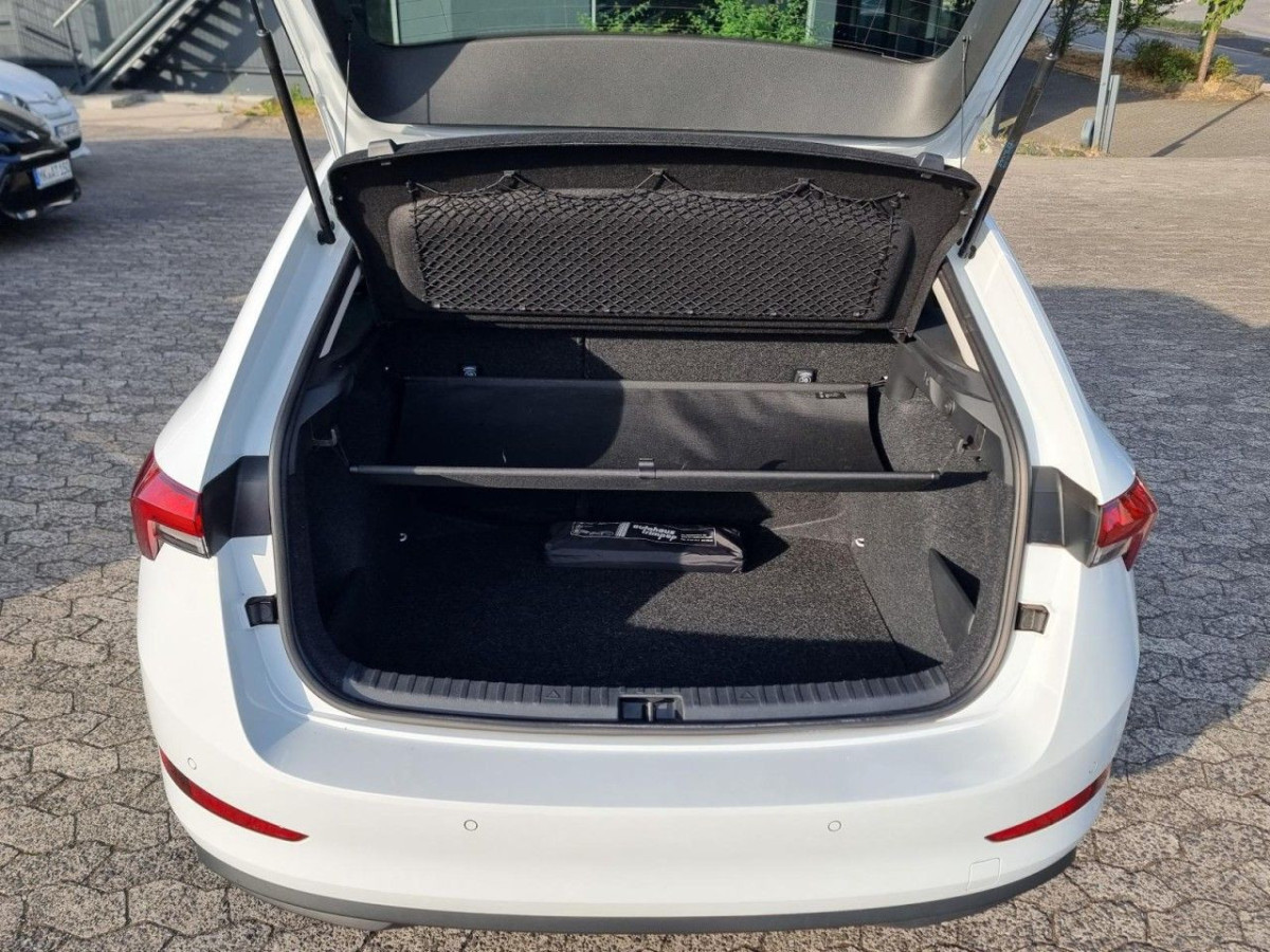 Skoda Scala 1.5 TSI DSG Tour ACC LED KLIMA SHZ - Bild 22
