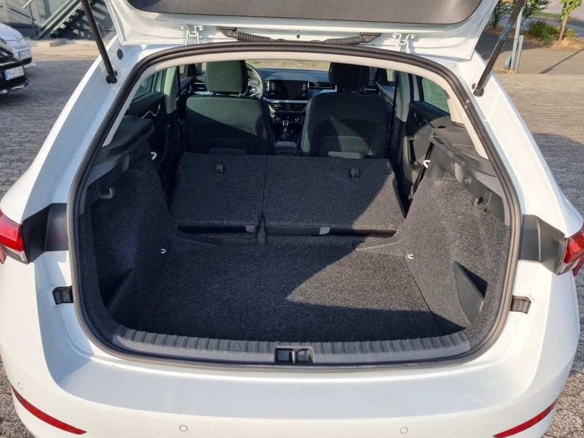 Skoda Scala 1.5 TSI DSG Tour ACC LED KLIMA SHZ - Bild 23