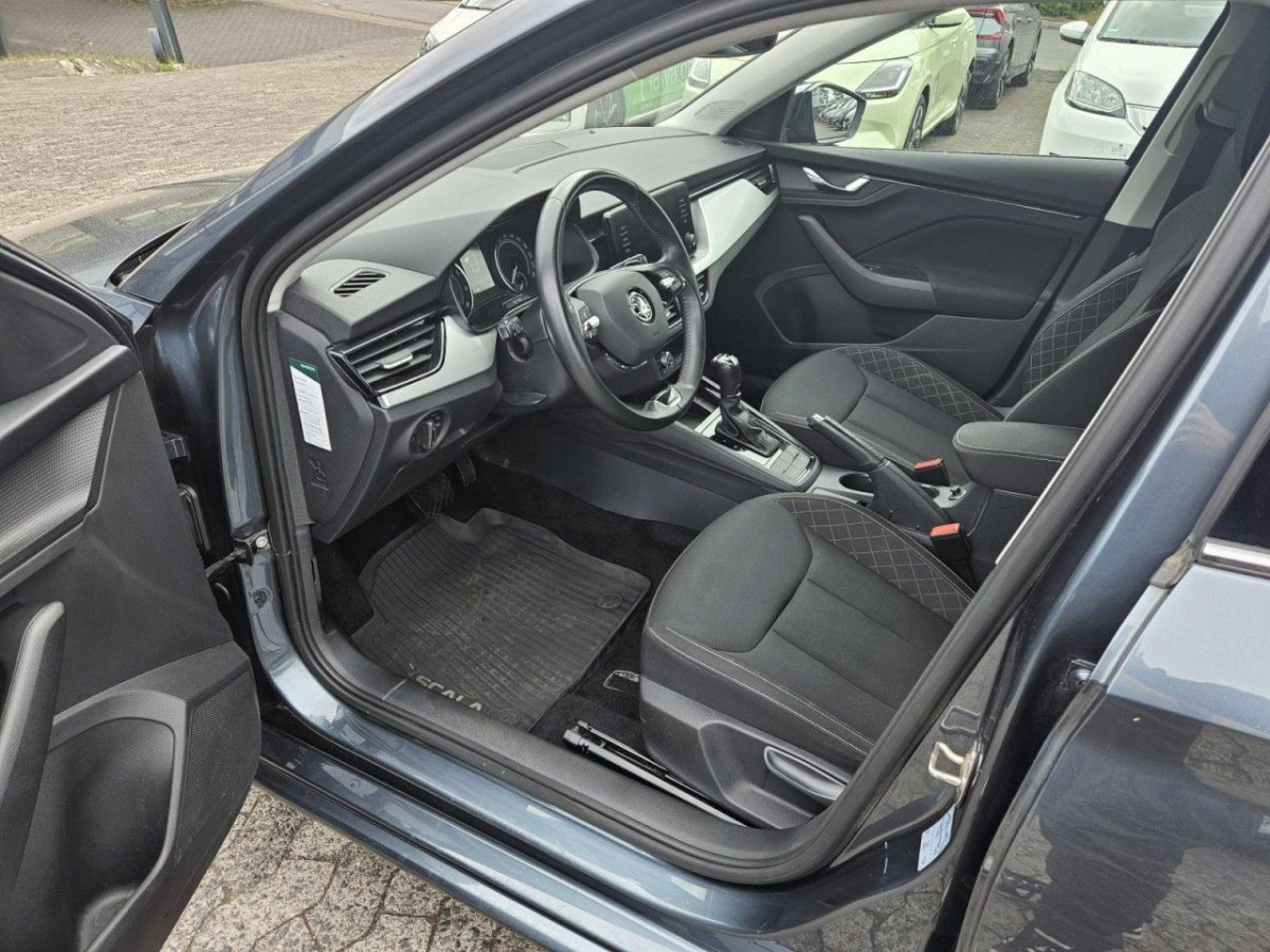 Skoda Scala 1.5 TSI DSG Drive 125 AHK KLIMA KAM LED - Bild 17