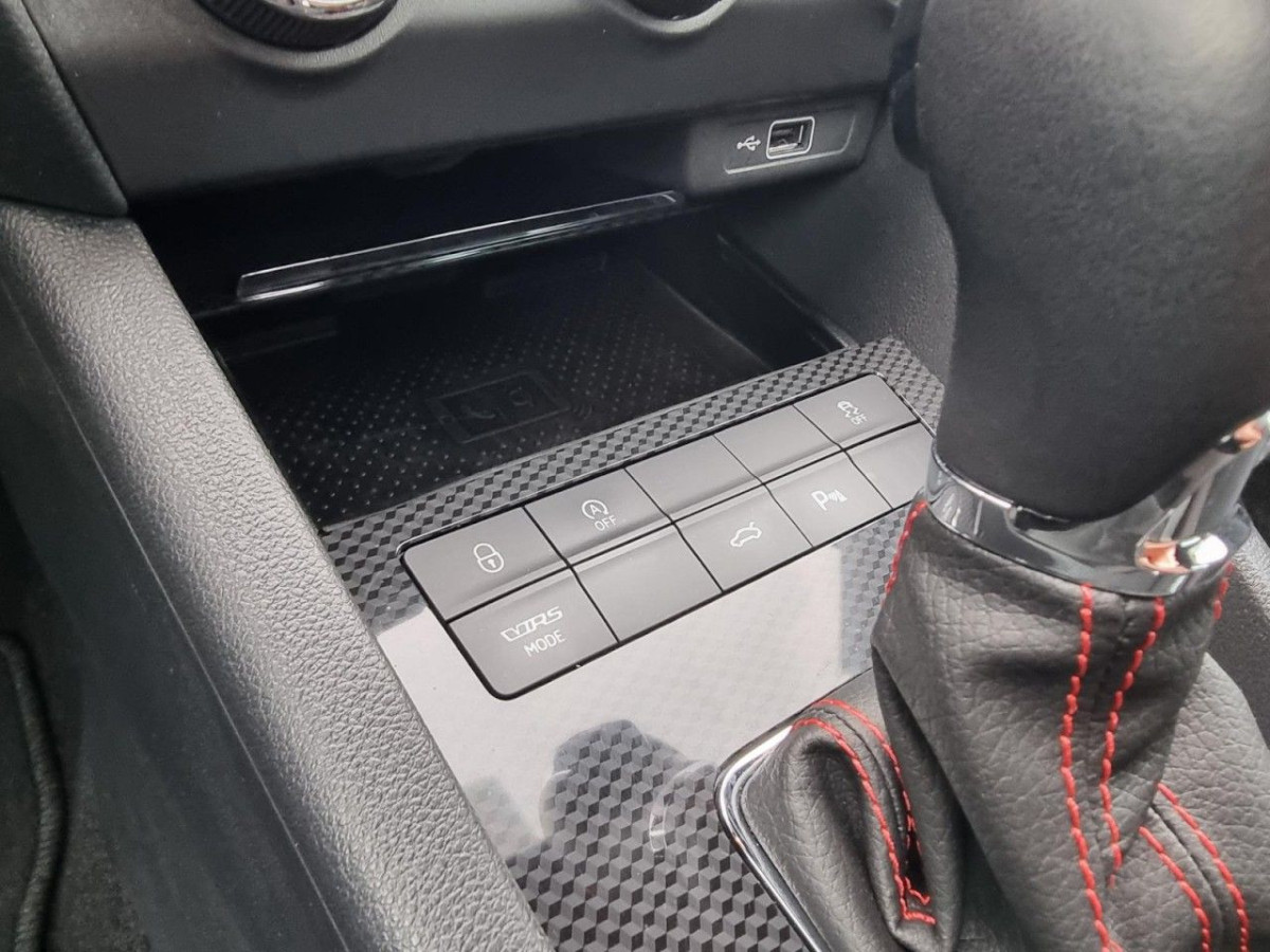 Skoda Octavia Combi 2.0 TDI RS 4×4 PANO KLIMA NAV LED - Bild 15
