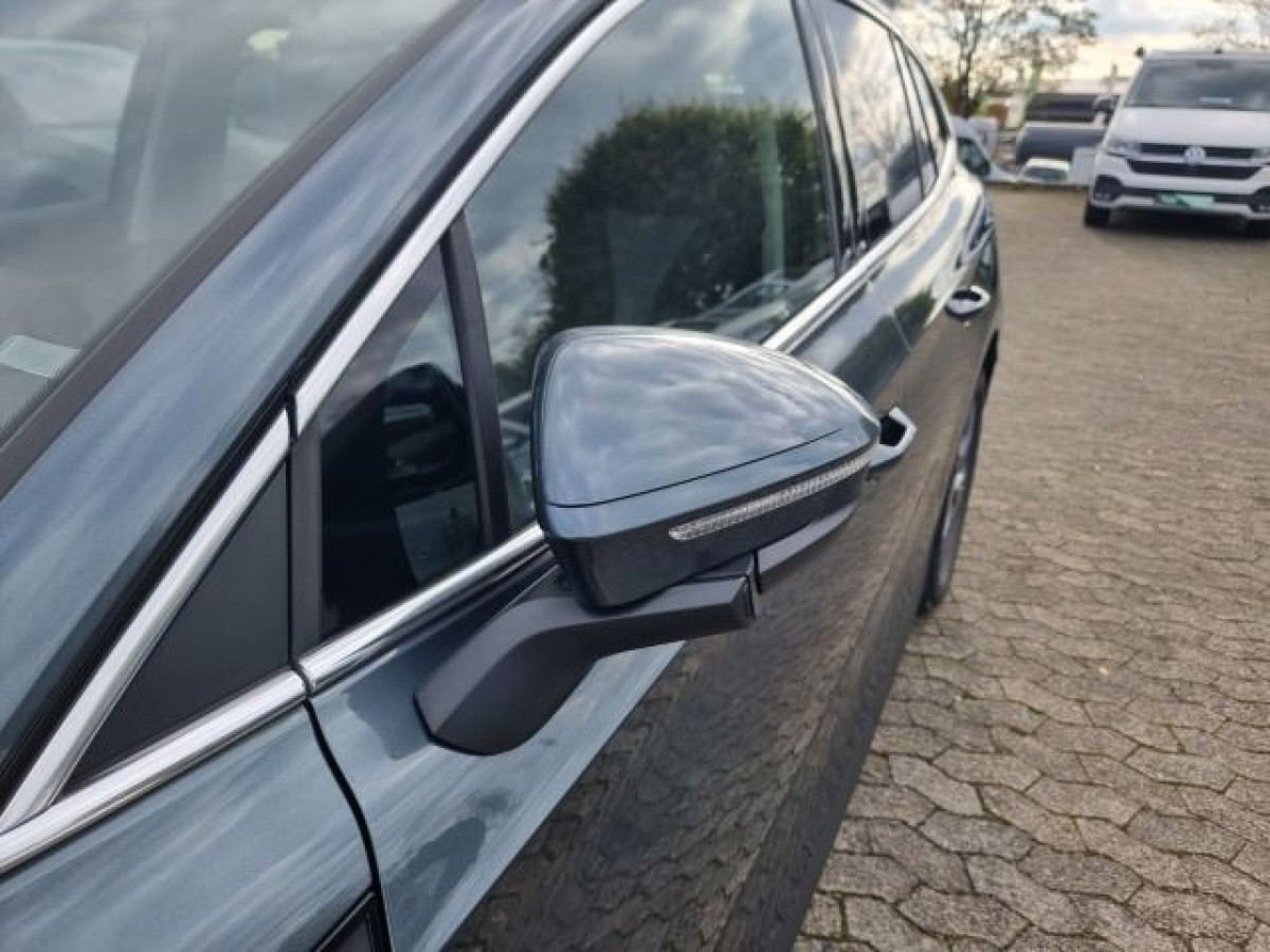 Skoda Enyaq iV 80 Lodge KLIMA NAV 360KAM SHZ LED SMART - Bild 4