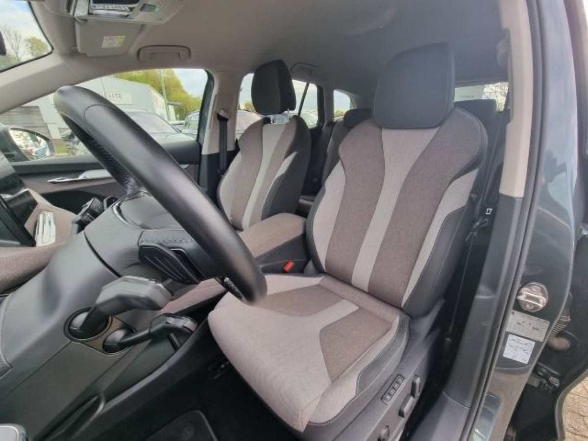 Skoda Enyaq iV 80 Lodge KLIMA NAV 360KAM SHZ LED SMART - Bild 14