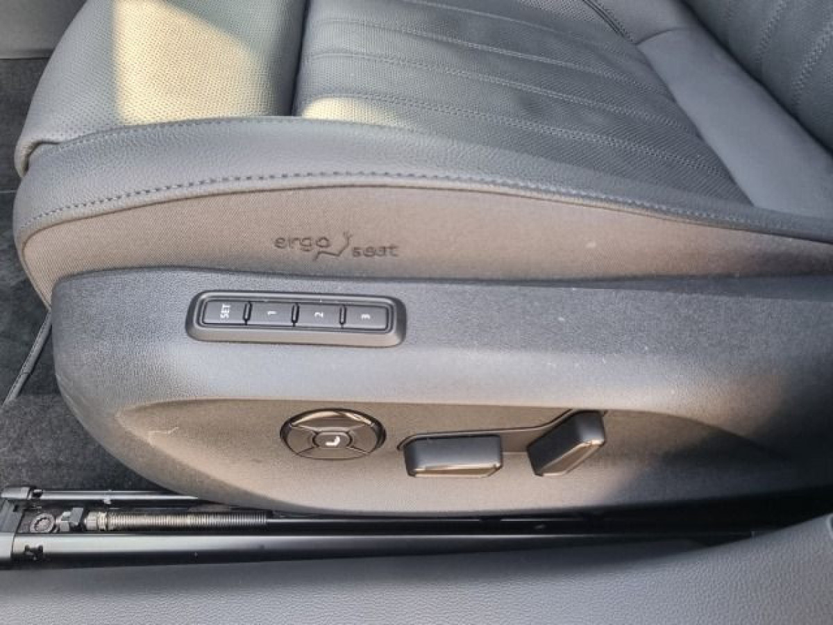 Skoda Superb 2.0 TDI 4×4 L&K AHK MASSAGE 360KAM LED - Bild 18