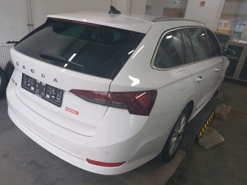 Bild 2: Škoda Octavia Combi 2.0 TDI DSG STYLE NAVI HuD SITZHZG LED