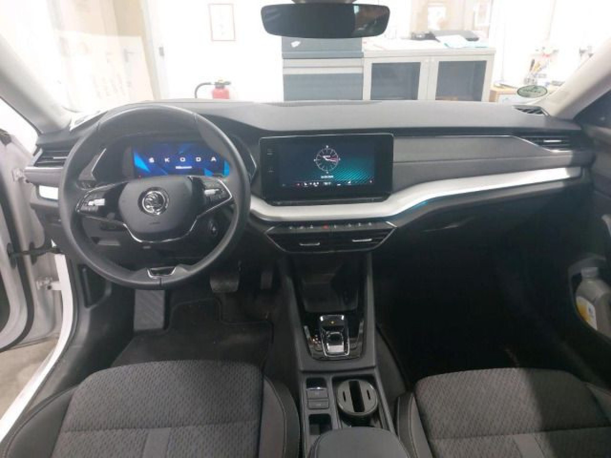 Thumb 3: Škoda Octavia Combi 2.0 TDI DSG STYLE NAVI HuD SITZHZG LED
