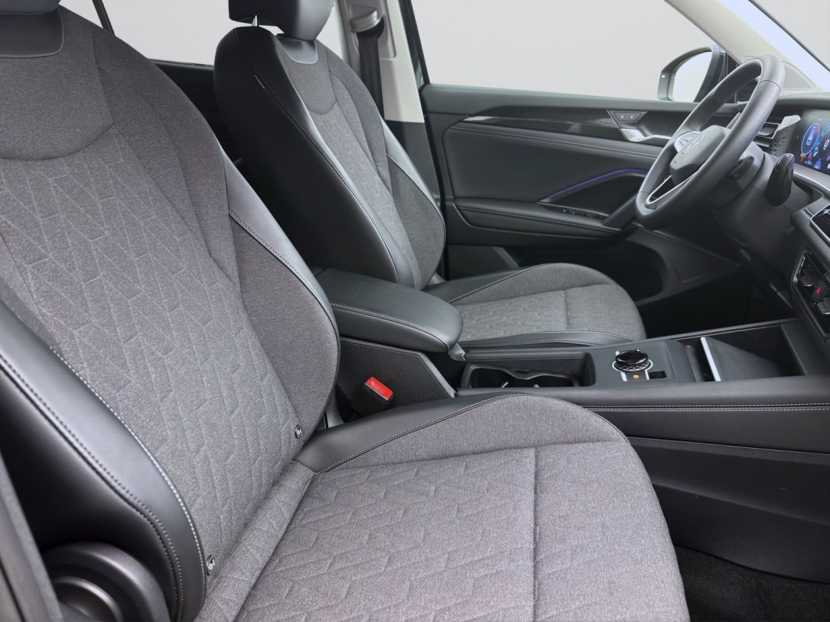 Thumb 16: Volkswagen Tayron 1.5 eTSI DSG LIFE AHK KAMERA NAVI SITZHZG