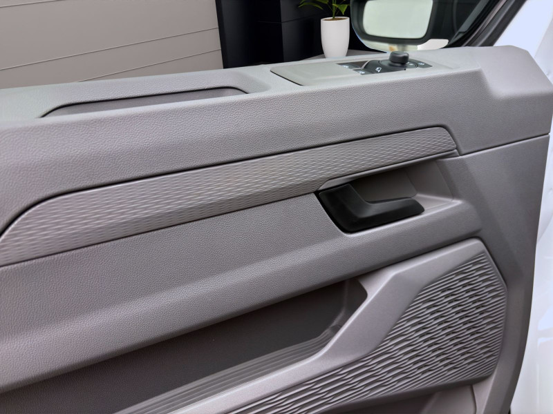 Bild 10: Volkswagen T7 Transporter KastenwagenPlus Lang 2,0 TDI