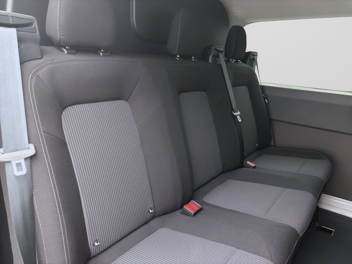 Thumb 15: Volkswagen T7 Transporter KastenwagenPlus Lang 2,0 TDI