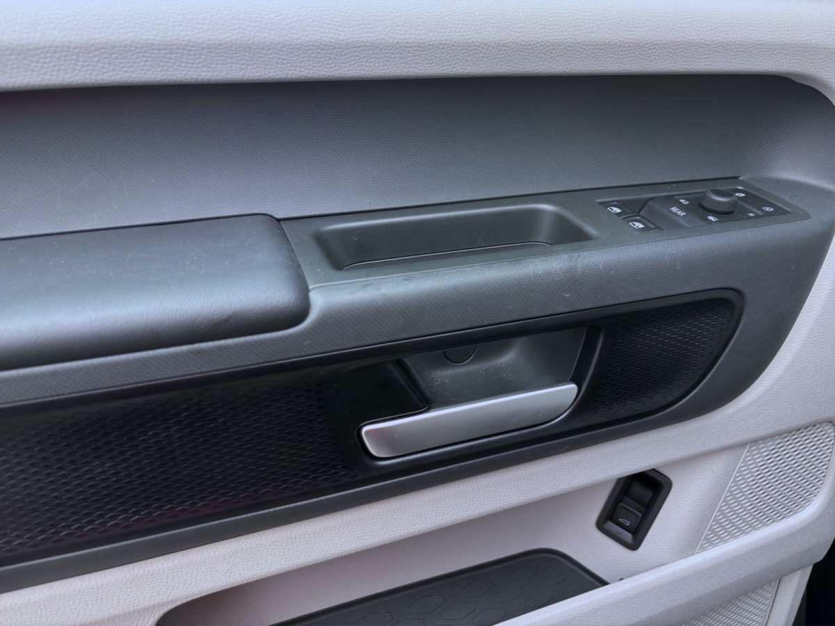 Thumb 9: Volkswagen ID.Buzz PRO LR NAVI HuD AHK PANO HARMAN