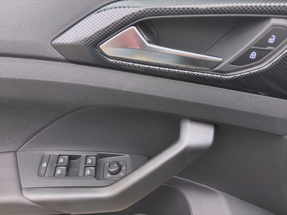 Thumb 10: Volkswagen T-Cross 1.0 TSI DSG LIFE AHK KAMERA IQ.LIGHT PDC