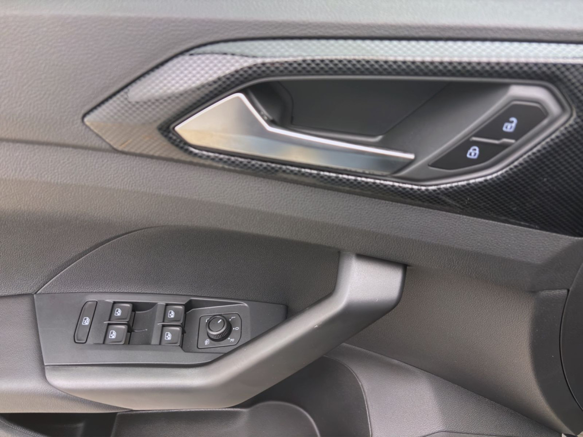 Thumb 10: Volkswagen T-Cross 1.0 TSI DSG LIFE AHK KAMERA SITZHZG PDC