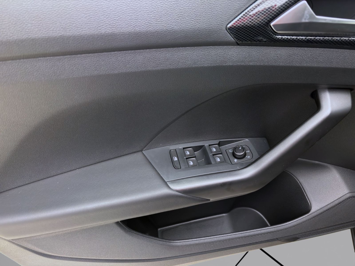 Thumb 10: Volkswagen T-Cross 1.0 TSI DSG LIFE AHK KAMERA IQ.LIGHT PDC