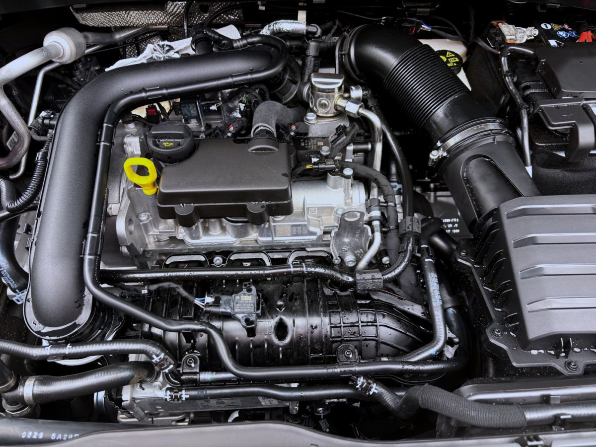 Thumb 18: Volkswagen T-Cross 1.0 TSI DSG LIFE AHK KAMERA IQ.LIGHT PDC