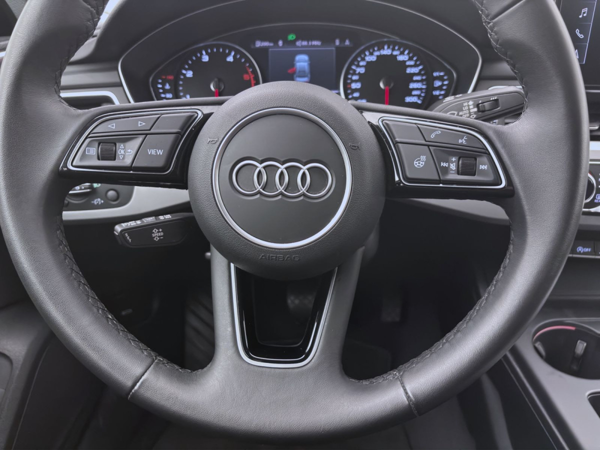 Thumb 12: Audi A4 Limousine 40 TDI Q S LINE AHK STDHZG NAVI KAMERA