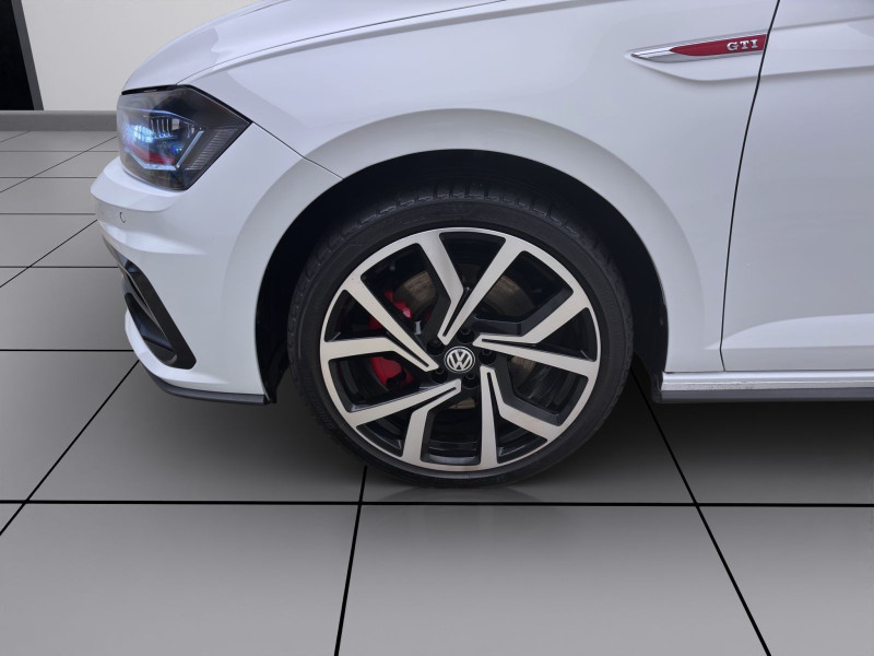 Bild 8: Volkswagen Polo GTI SITZHZG KLIMA PDC LM18 LED