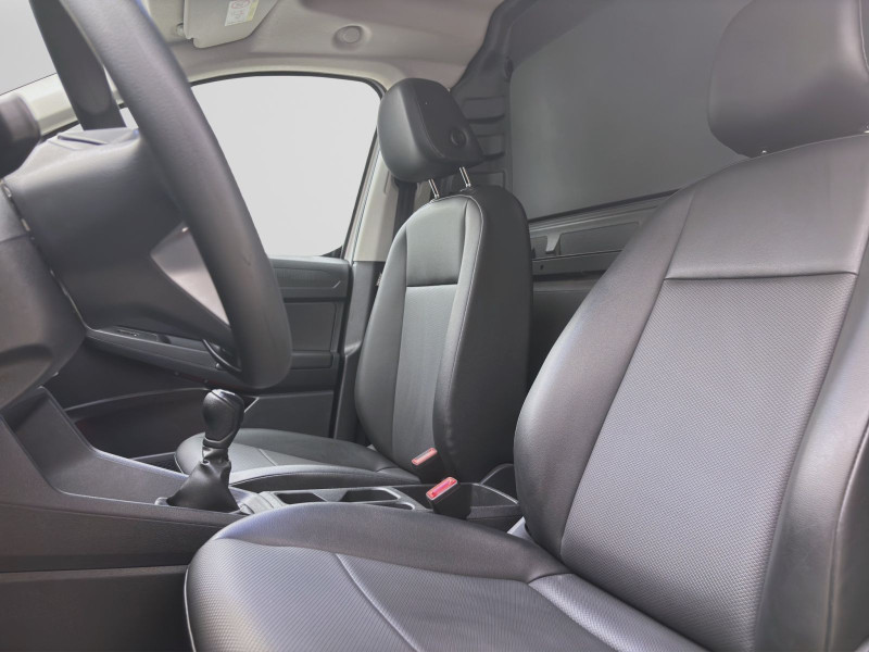 Bild 8: Volkswagen Caddy Cargo 2.0 TDI SITZHZG PDC GRA DAB+