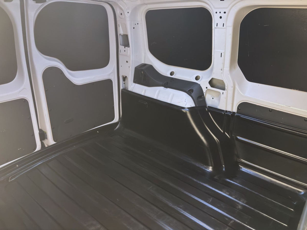 Thumb 14: Volkswagen Caddy Cargo 2.0 TDI SITZHZG PDC GRA DAB+