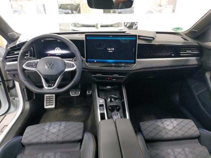 Bild 3: Volkswagen Passat Variant 2.0 TDI DSG 4M R-LINE STDHZG PANO AHK HuD