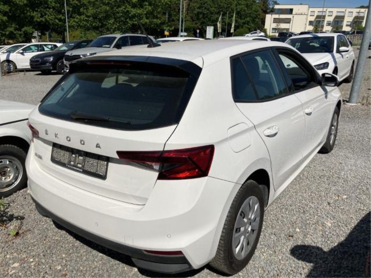 Thumb 2: Škoda Fabia 1.0 MPI ACTIVE PDC LED SHZG SWING